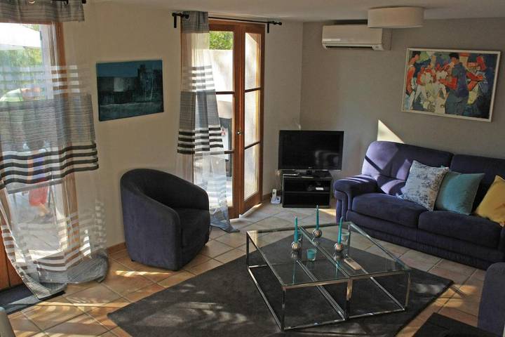 Chambre d’hôte pour 6 personnes, avec piscine et jardin à Mallemort - 4