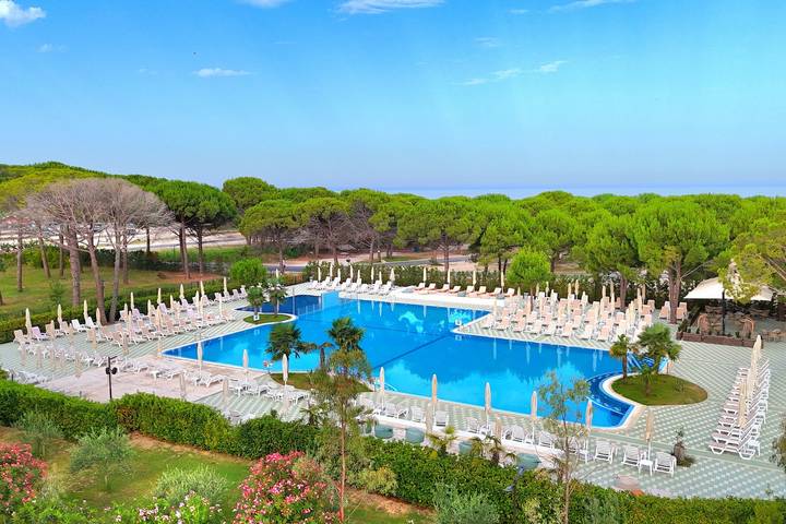 Villa pour 7 personnes, avec piscine et balcon, adapté aux familles en Albanie - 4