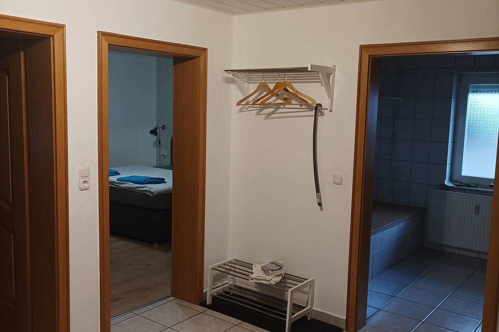 Ganze Wohnung, Große familienfreundliche Wohnung für 2 - 5 Personen im Erdgeschoss. in Beuren (Eifel), Cochem-Zell