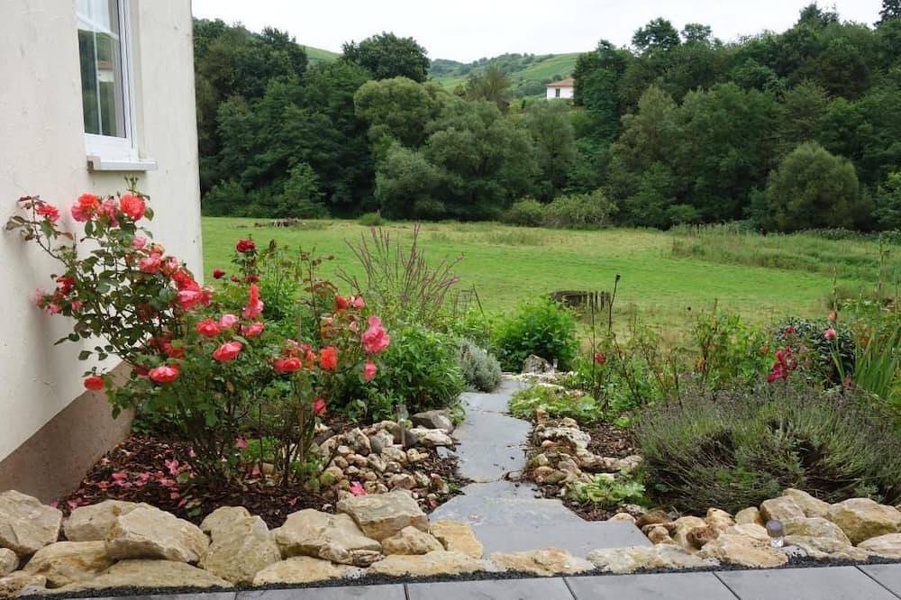 Ganze Wohnung, Tolle Wohnung in Klüsserath mit Großem Garten in Klüsserath, Moseleifel