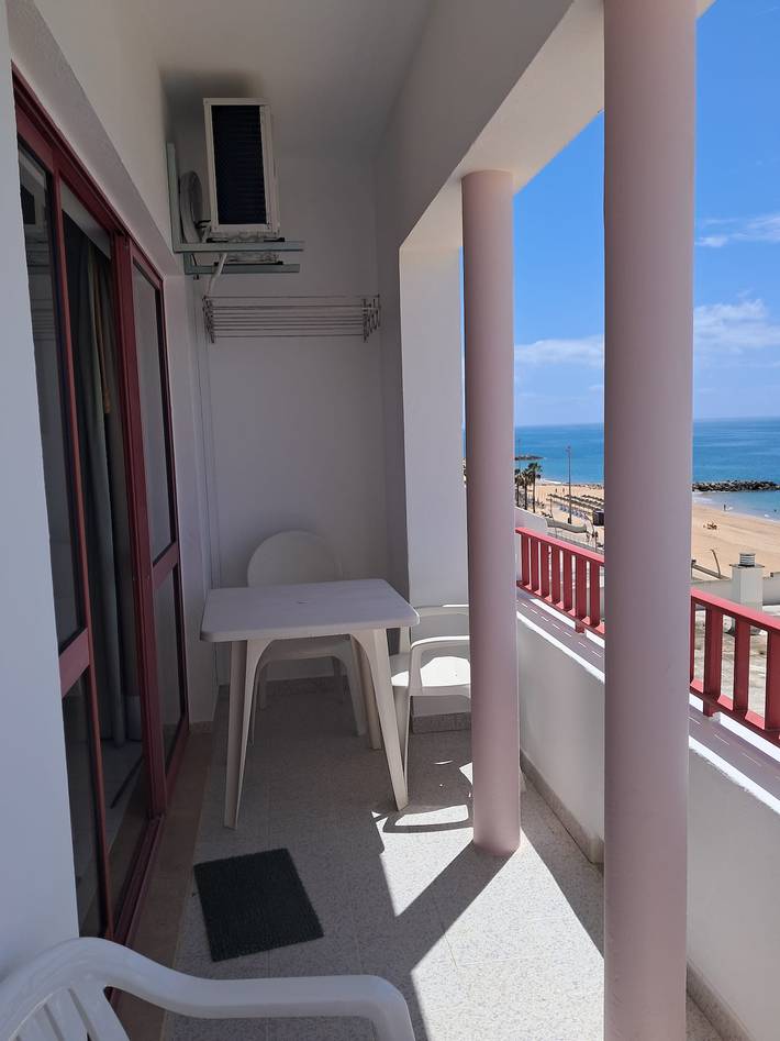 Ganze Wohnung, T1 Frente Mar A/C e garagem 6ºb,S.Miguel in Cavacos, Quarteira