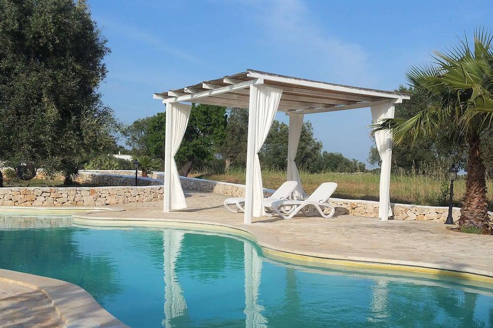 Trulli Collina della Pace, private pool, terrasses, veranda, Bbq, garden, olives in Ostuni, Salento