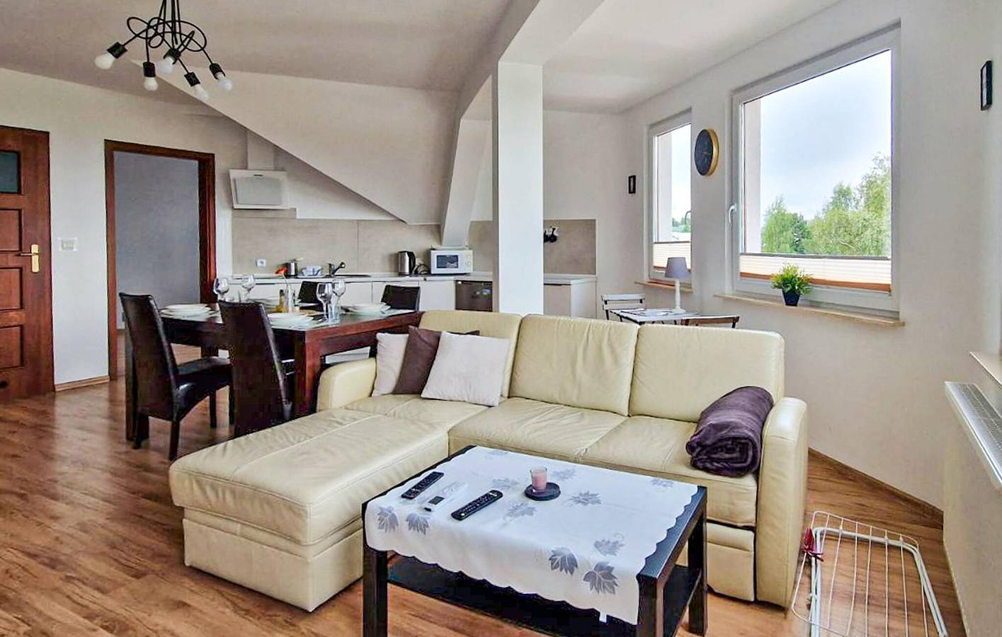 Ganze Ferienwohnung, Ferienwohnung für 6 Personen mit Garten in Darłówko, Darłowo