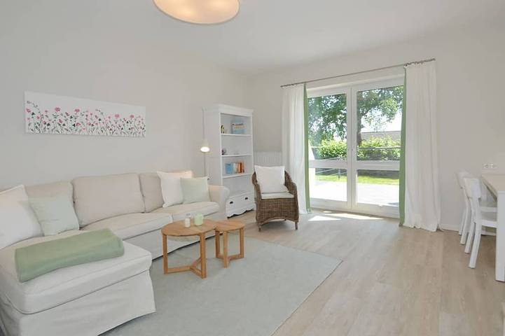 Ferienwohnung für 3 Personen, mit Garten, mit Haustier in Bornholt