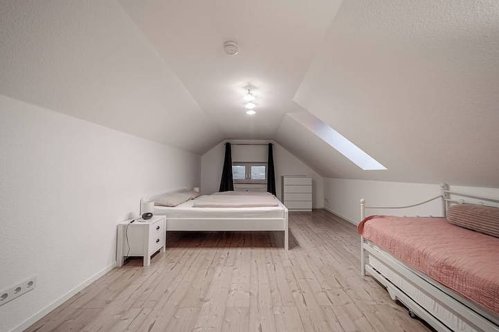 Apartamento entero, Space for travel groups or large families. Quedlinburg and Thale on the doorstep in Westerhausen, Thale