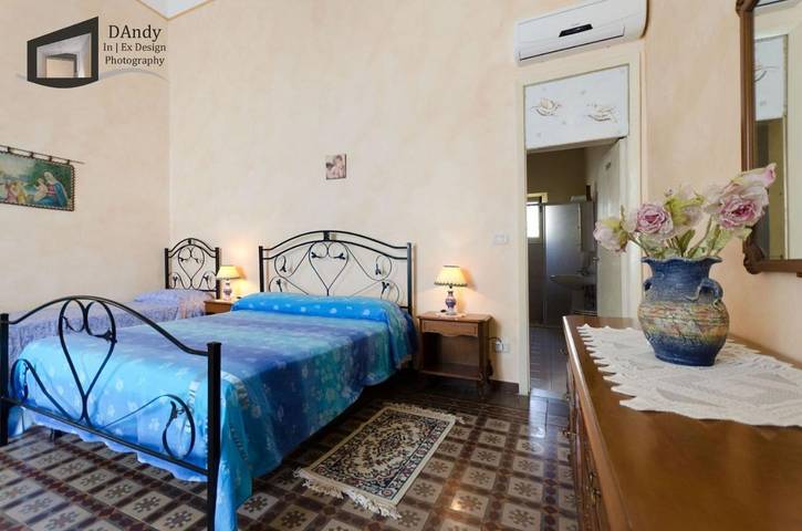 Chambre d’hôte pour 5 personnes, avec jardin ainsi que balcon et vue