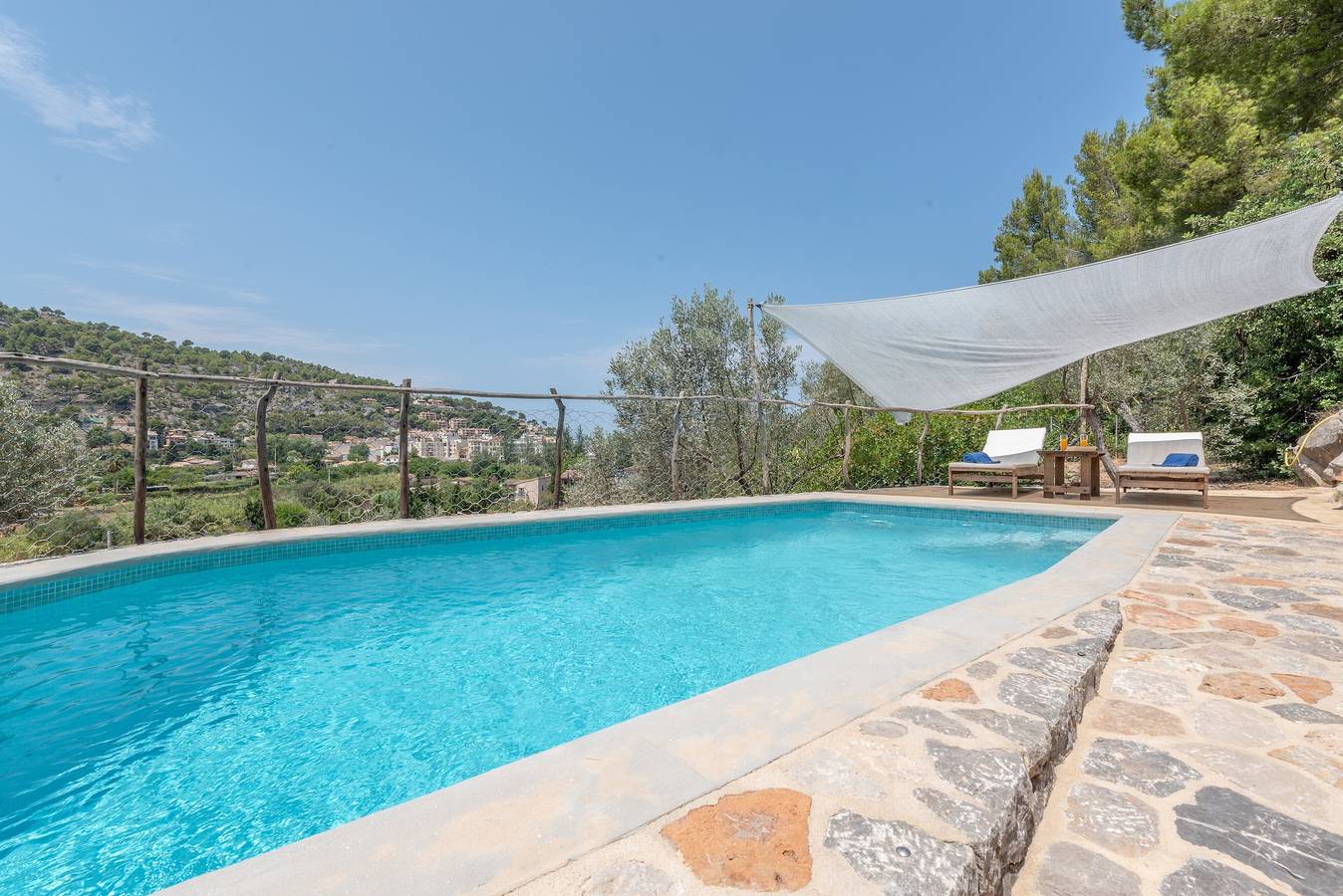 Maison de vacances « Villa Cami de la Mar » avec vue montagne, Wi-Fi, jardin et terrasse in Port de Sóller, Sóller