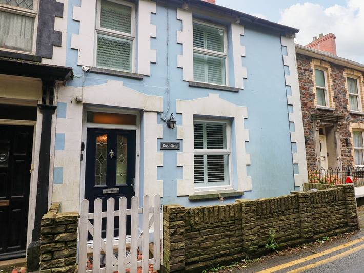 Holiday rental for 6 people, with Balcony and Garden in St Dogmaels