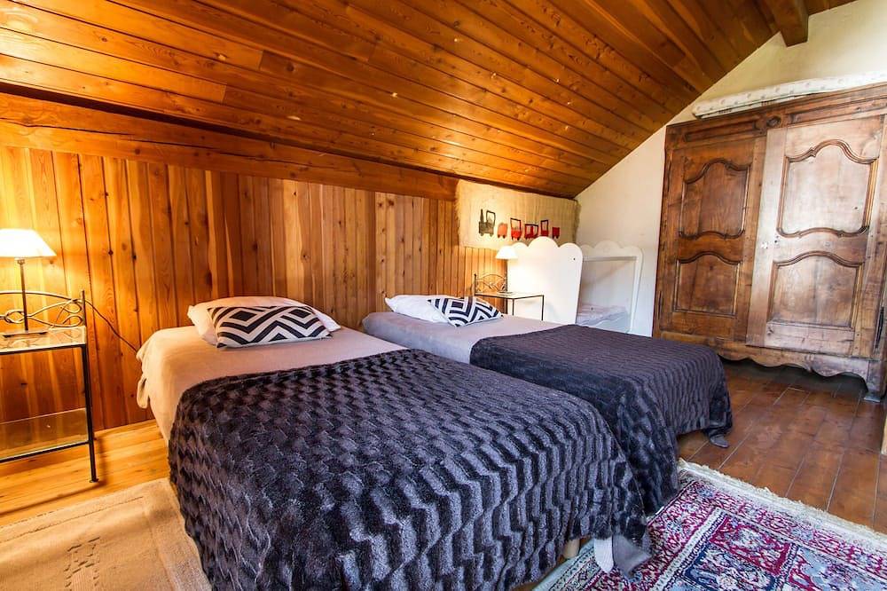 Lou Touloundé: Chalet für 10 Personen in Puy St Vincent, 150 m von den Pisten entfernt in Puy-Saint-Vincent, Nationalpark Écrins