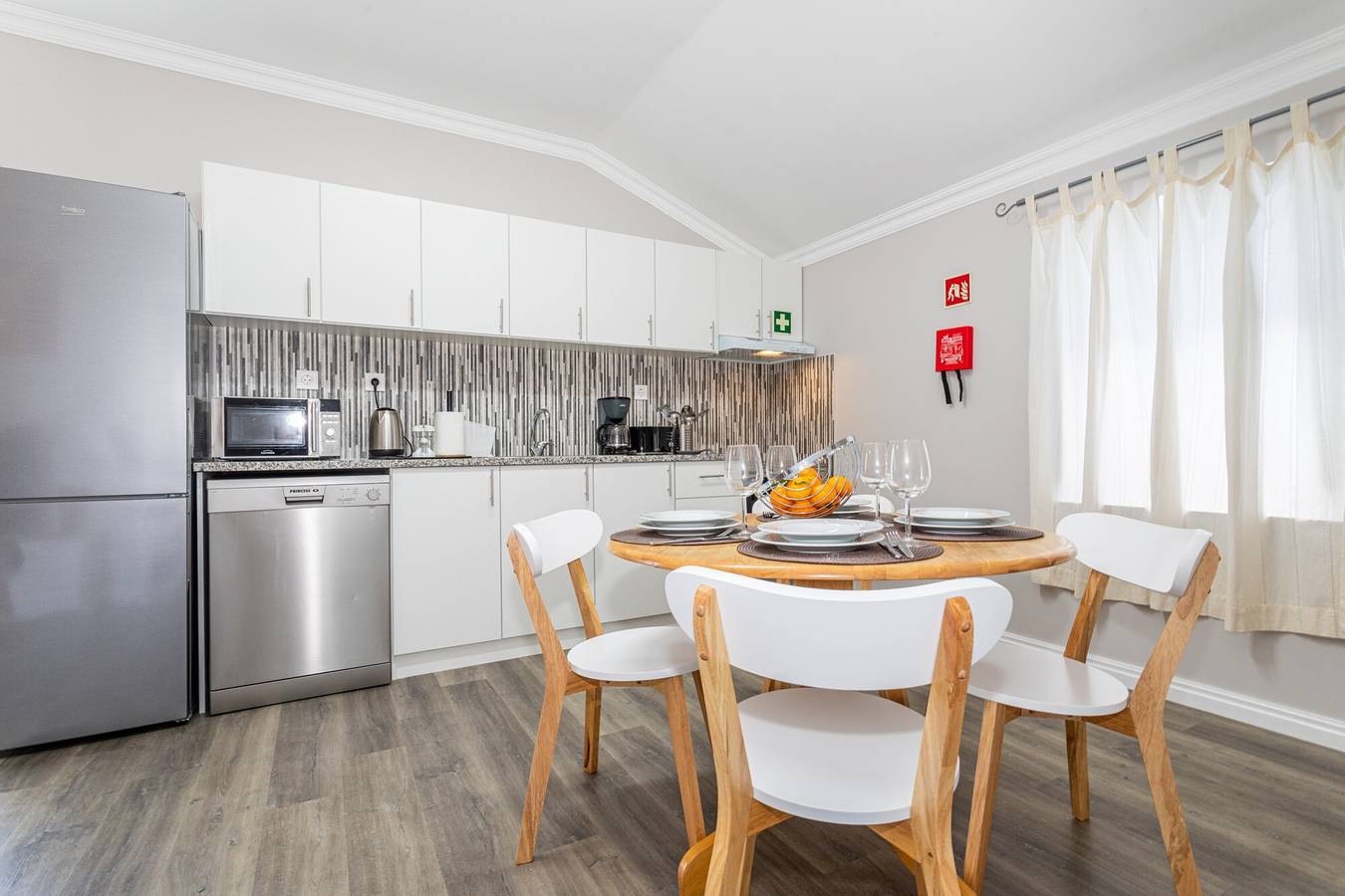 Appartement « Oásis Fonte Grande 1 » avec vue sur la mer, terrasse privée et Wi-Fi in São Miguel Island, Santo António