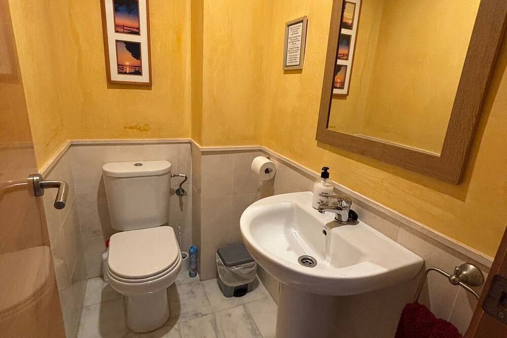 Luxury 3 bed townhouse on golf course close & very close to beach in Playa Nueva Umbría, El Portil