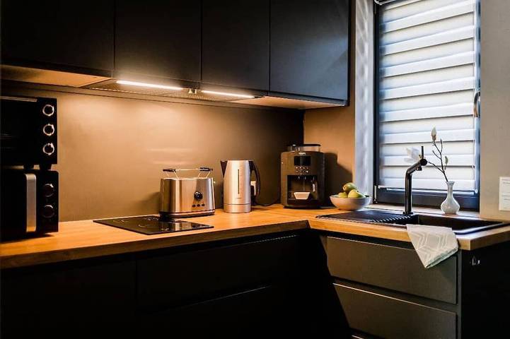 Ferienwohnung für 4 Personen, mit Balkon und Pool sowie Garten, mit Haustier