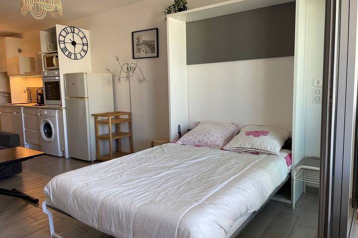 Ganze Wohnung, Klimatisiertes Studio für 3-4 Personen mit Hafen- und Meerblick - Grande Motte in La Grande-Motte, Côte d'Améthyste