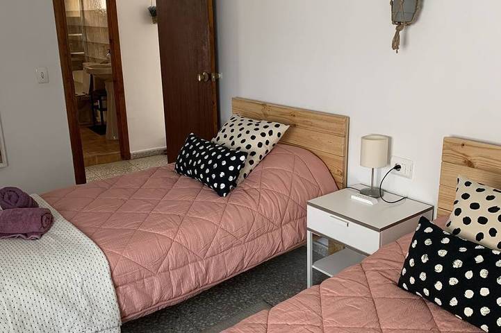 Gîte pour 6 personnes, avec terrasse à Chulilla - 2