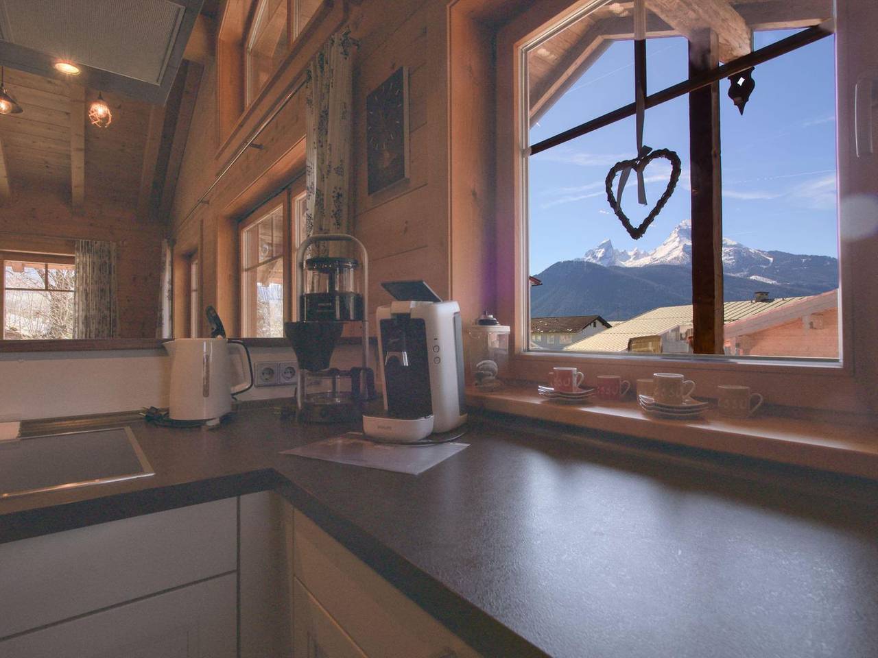 Ganze Wohnung, Hochwertige Chalet-Ferienwohnung in Massivholzbauweise mit Watzmannblick & Kamin in Stanggaß, Bischofswiesen