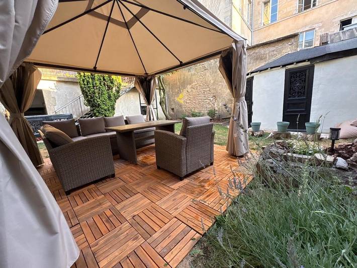 Gîte pour 7 personnes, avec Terrasse ainsi que Jardin et Vue dans Office De Tourisme Du Pays D Alencon