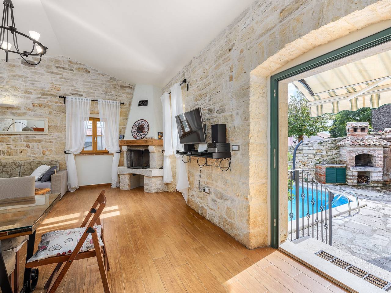 Casa Antignana with pool in Istria in Tinjan, Centraal Istrië