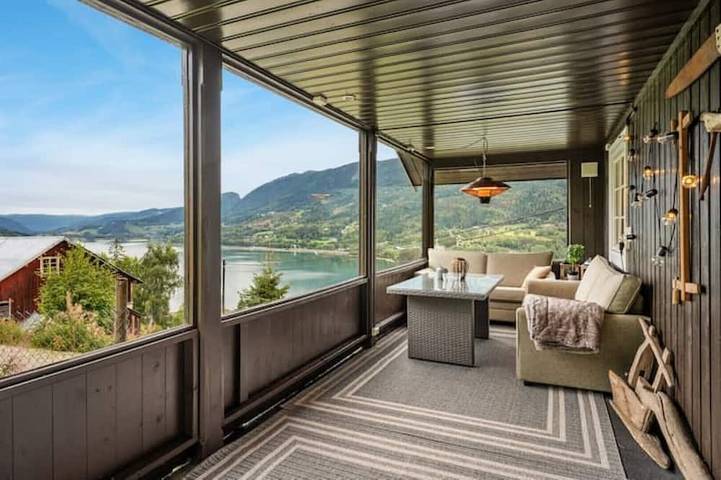 Stamp und Sauna! Kleiner Bauernhof mit fantastischer Aussicht! in Ringebu