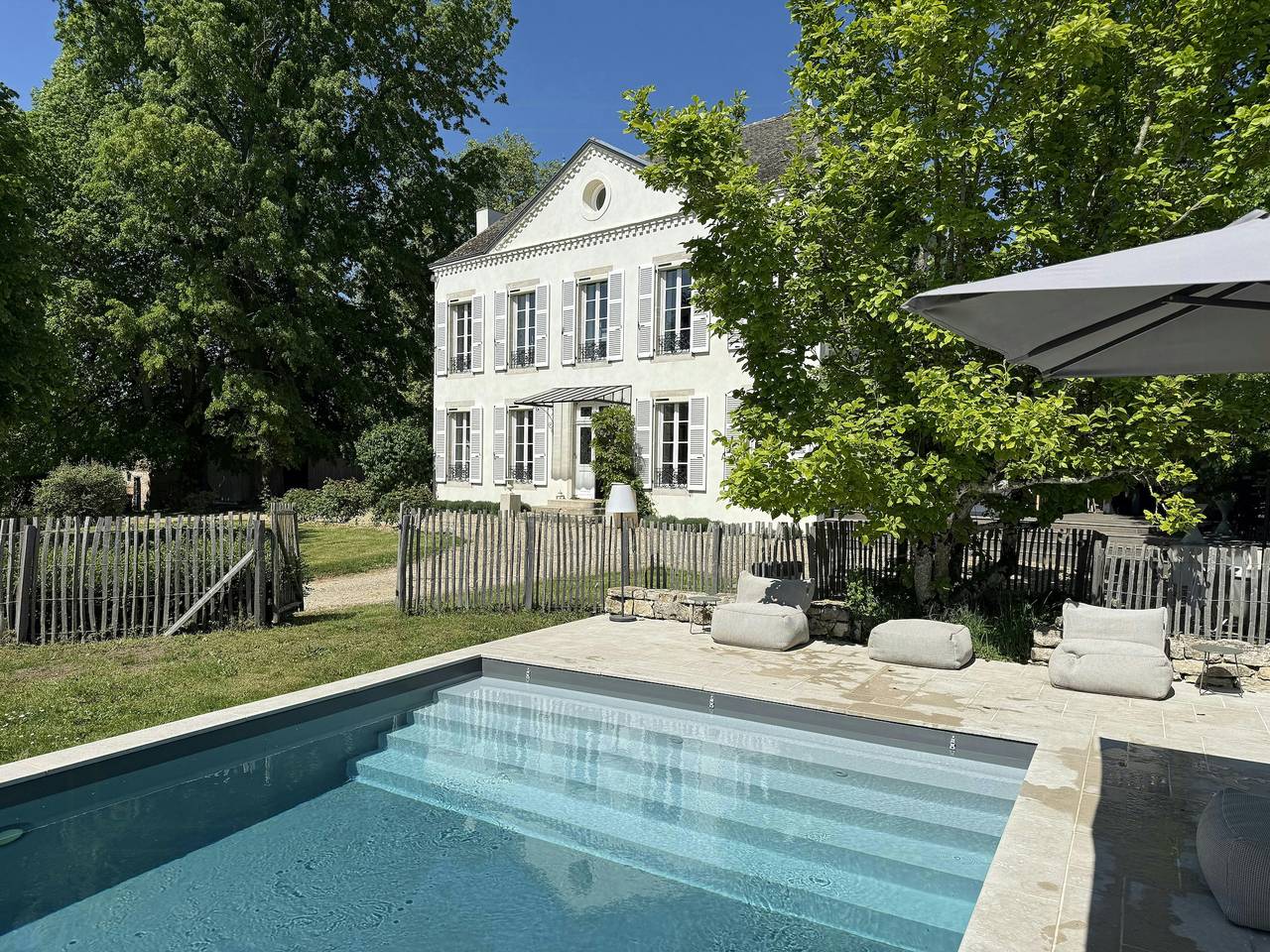 Château familial rénové près de Beaune in Palleau, Région de Chalon-sur-Saône