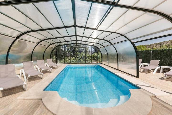 Casa rural para 6 personas, con vistas y jardín además de terraza y piscina, Se admiten mascotas en Moratalla