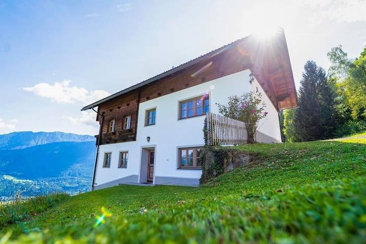 Ferienhaus für 9 Personen, mit Garten und Balkon - 1