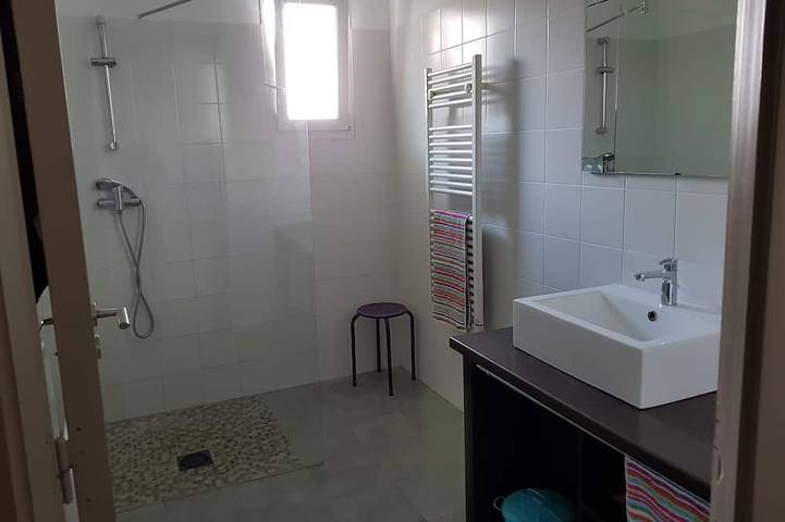 Location de vacances pour 4 personnes, avec jardin et terrasse à Hérépian - 4