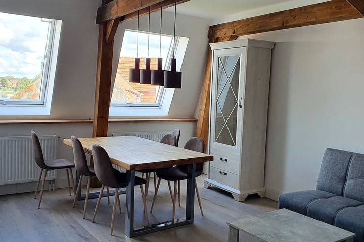 Ferienwohnung für 5 Personen, mit Garten und Seeblick sowie Balkon in Lychen