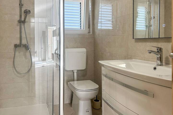 Ganze Wohnung, Beautiful apartment in Raslina with Wifi in Raslina, Šibenik-Knin