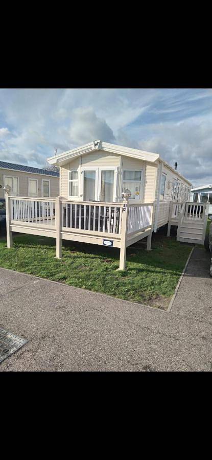 Holiday letting for 8 people, with Terrace and Garden as well as Pool and View in Dymchurch