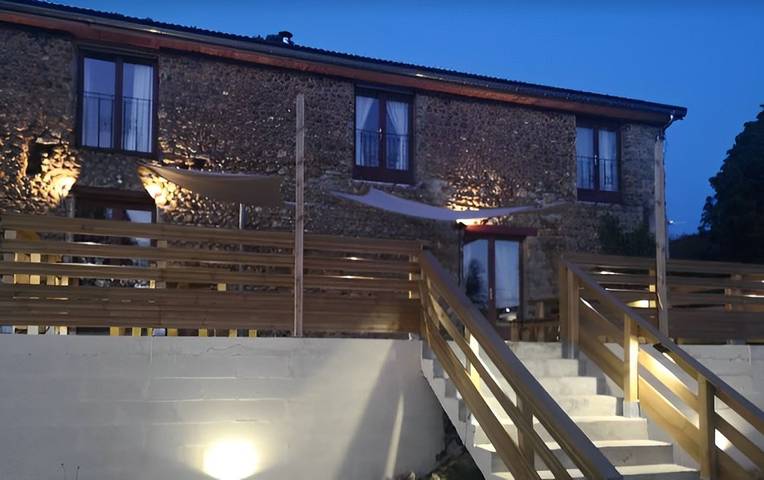 Gîte pour 11 personnes, avec jardin et terrasse, animaux acceptés dans Occitanie - 3