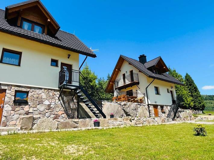 Dom dla 8 osób, z Balkon i Taras oraz Jacuzzi i Ogród w Korbielów