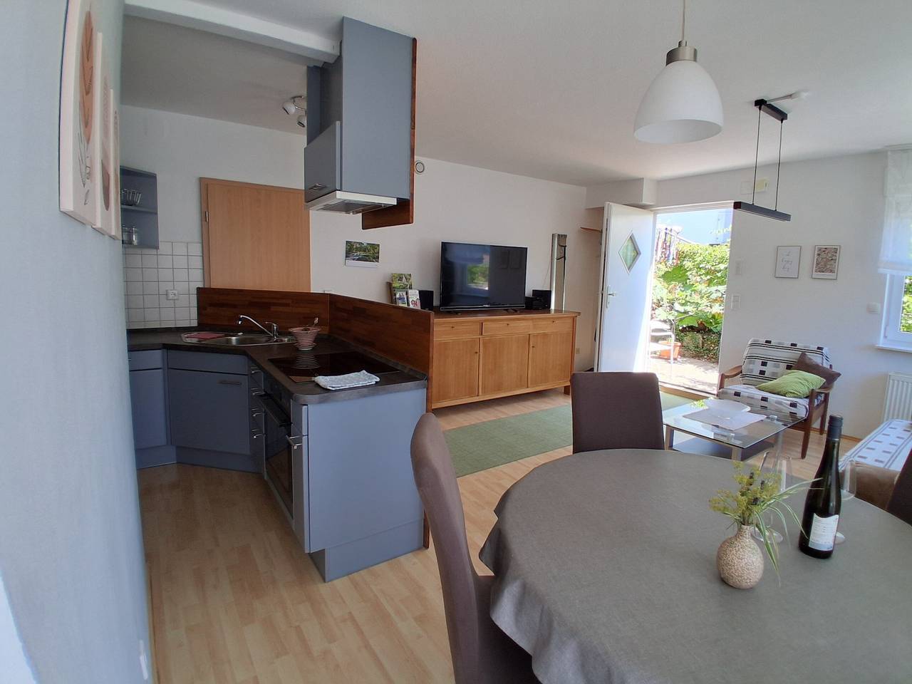 Ganze Wohnung, Ferienwohnung 'Sonntag' mit Balkon und Wi-Fi in Bad Urach, Albsteig Etappe 9