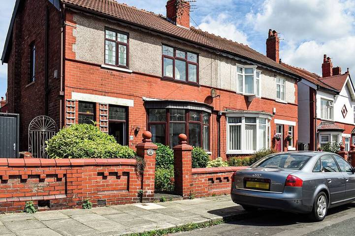 Cottage for 5 people, with garden in Blackpool