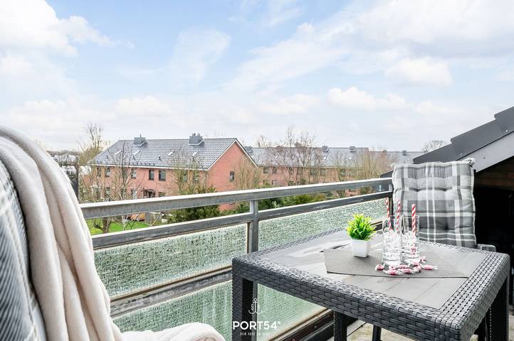 Ganze Wohnung, Deck 9 - bis 3 Personen, mit Balkon, zentrale Lage, ideal für Fahrradausflüge in Büsum, Kreis Dithmarschen