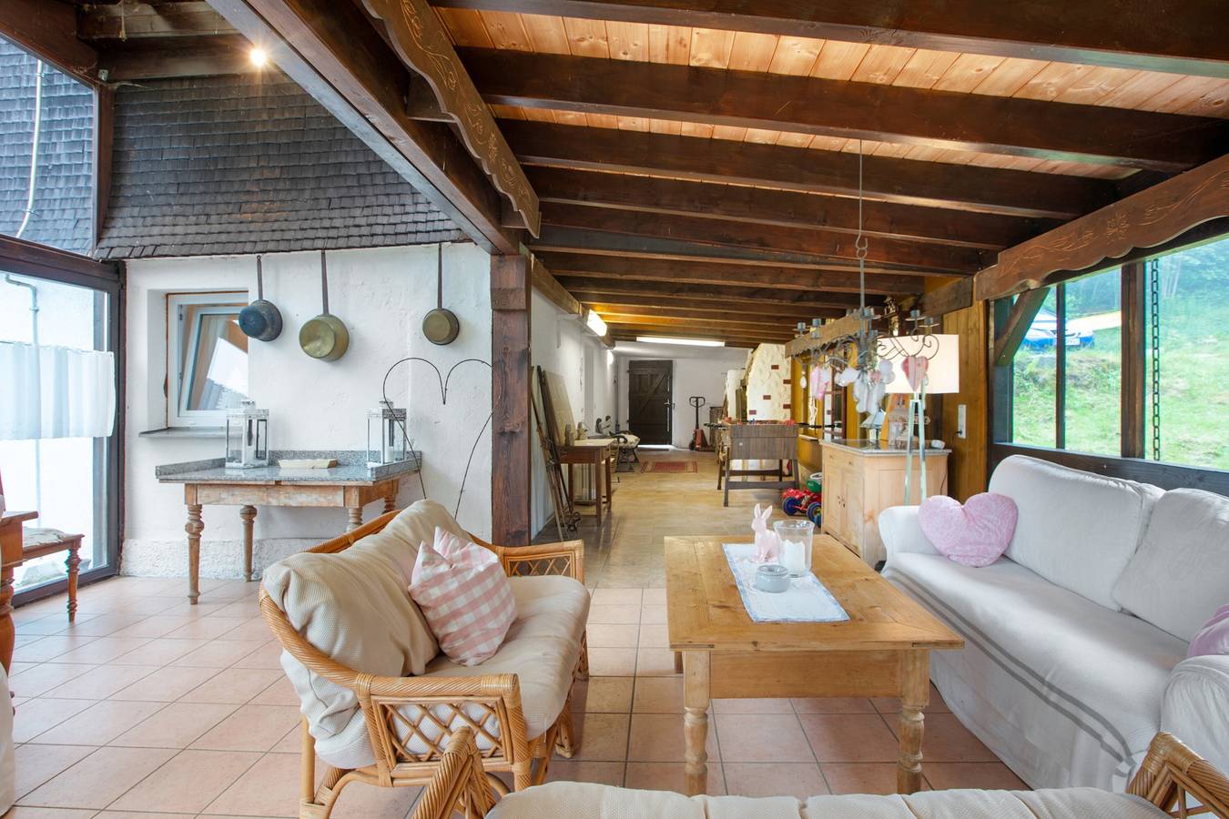 Ganze Wohnung, Ferienwohnung Mit Wintergarten" mit privater Terrasse, Gemeinschaftsgarten und Wlan in Dachsberg, Südschwarzwald