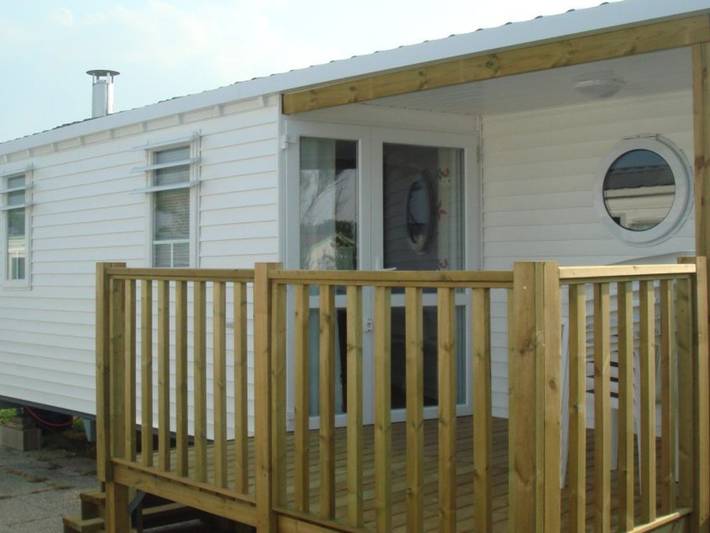 Camping pour 4 personnes, avec terrasse, animaux acceptés