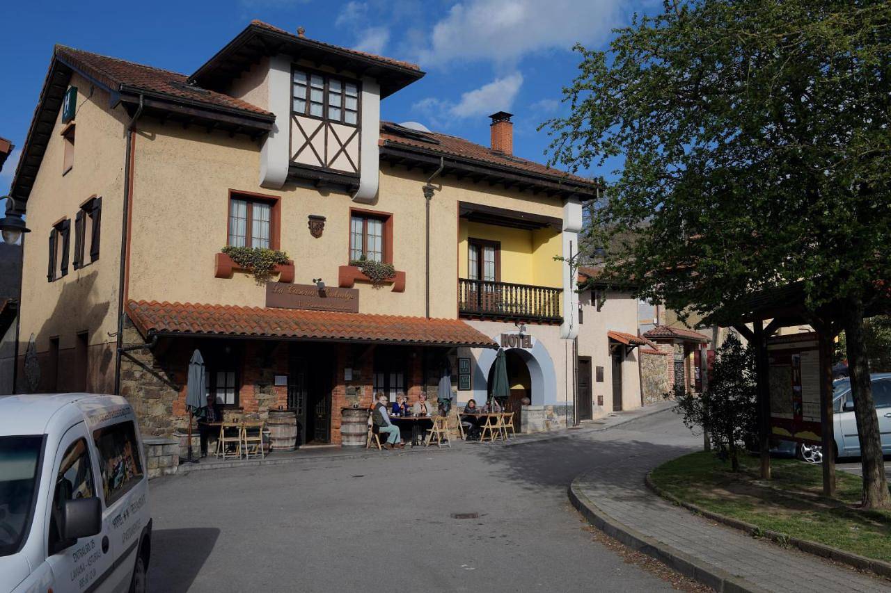 La Casona De Entralgo in Laviana, Cordillera Cantábrica