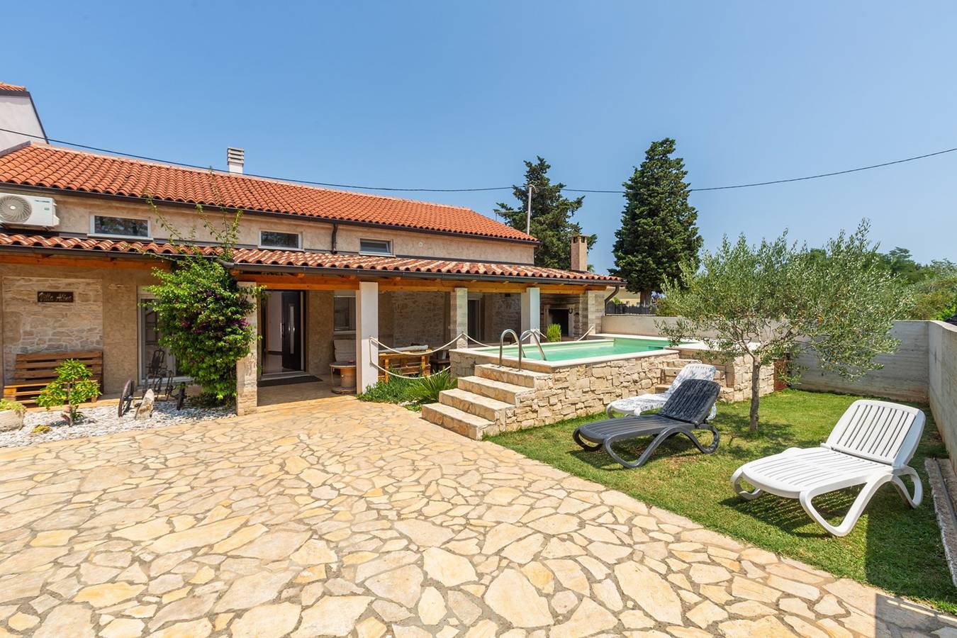 Villa mit Klimaanlage und Pool  in Umag, Umag und Umgebung