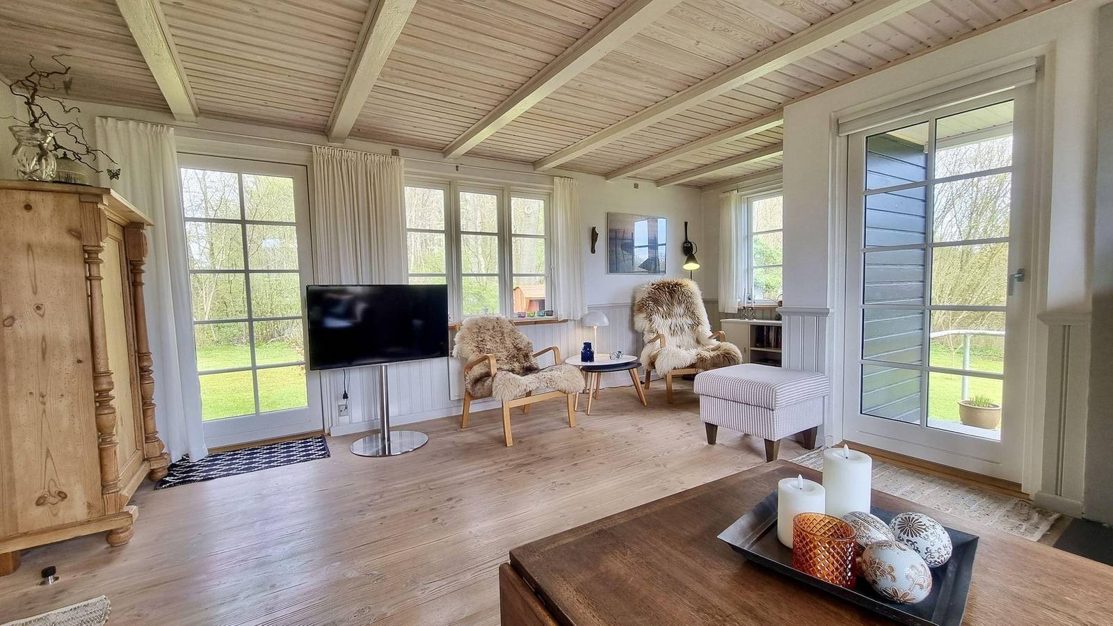 Ferienhaus am Wald mit Kamin und zwei Terrassen in Kelstrup Strand, Little Belt