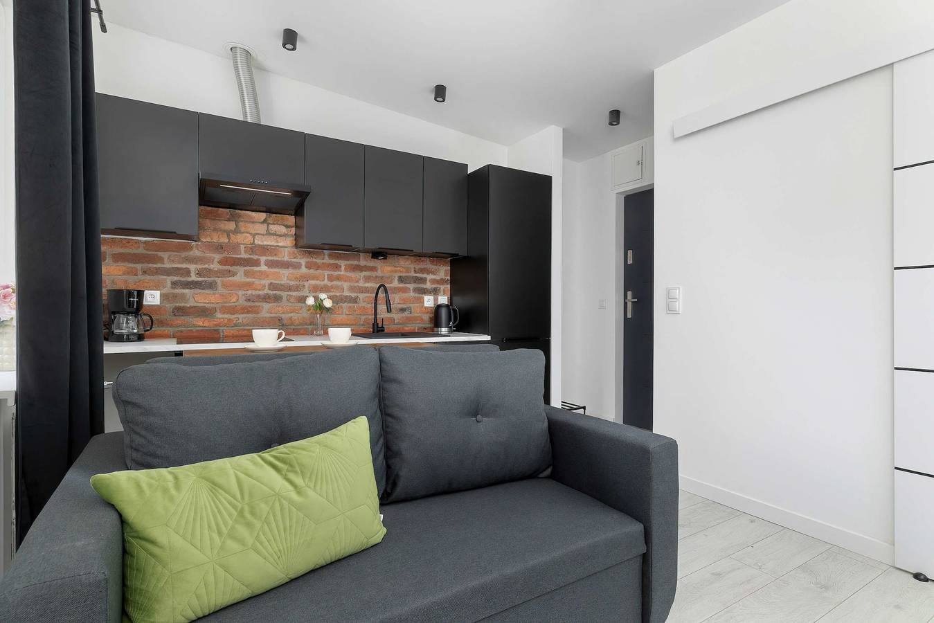 Ganze Wohnung, Cozy Apartment with Atmospheric Interior   Pet Friendly in Kattowitz, Schlesien