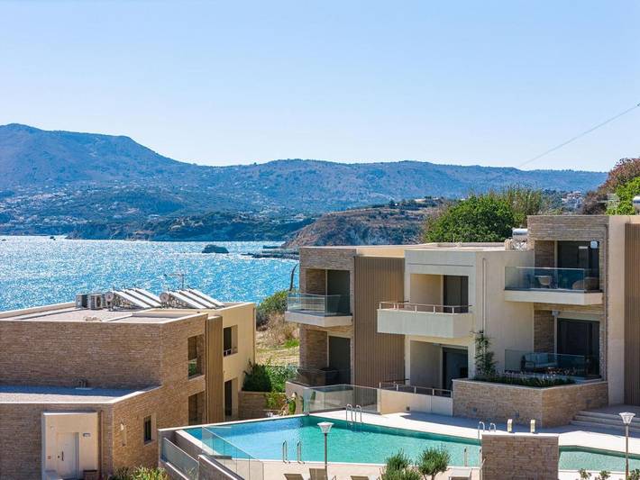 Appartement de vacances pour 4 personnes, avec vue ainsi que piscine et balcon