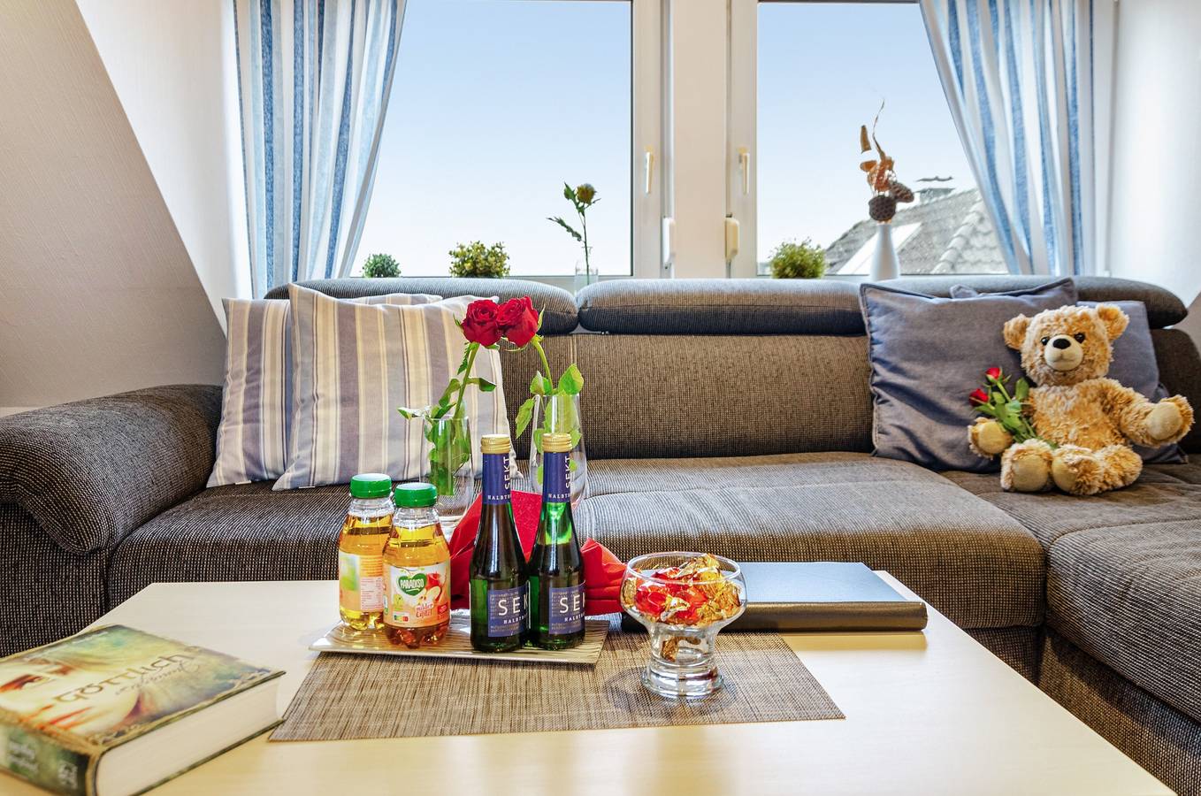 Ganze Wohnung, Ferienwohnung 'Mein Nordseeglück Mit Strandkorb' mit Gemeinschaftsterrasse und Wlan in Horumersiel, Wangerland
