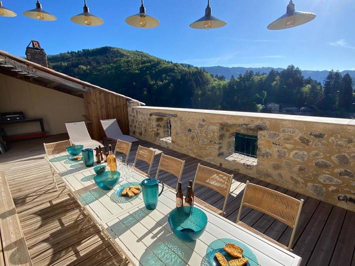 Location de vacances pour 15 personnes, avec terrasse ainsi que piscine et vue dans Saint-Martin-de-Valamas - 4