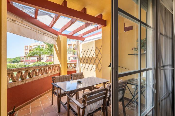 Casa de férias para 4 pessoas, com terraço em Urbanizacion Costa Esuri