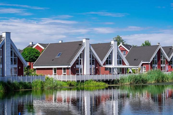 Ferienhaus für 8 Personen, mit Balkon und Whirlpool sowie Terrasse und Sauna in Wendisch Rietz - 4