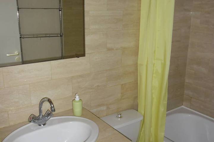 Gîte pour 4 personnes, animaux acceptés dans Tour Solidor - 4