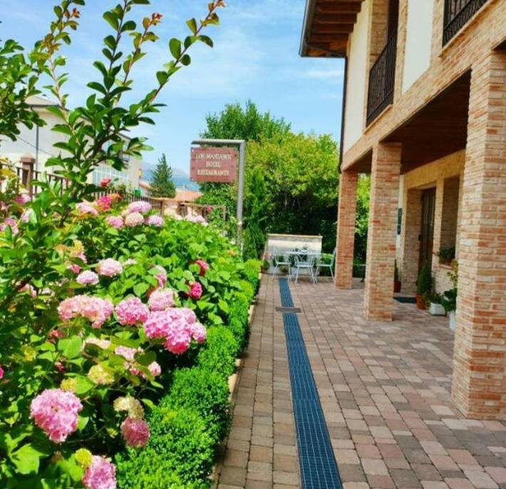 Hotel para 2 personas, con jardín en Sierra Norte - 3