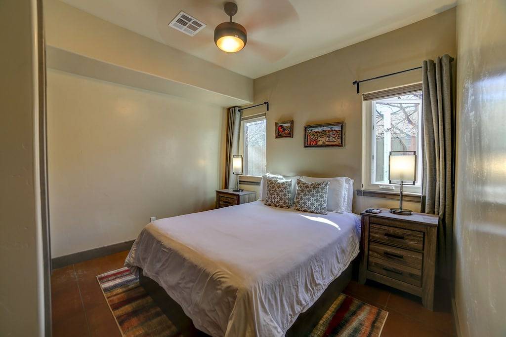 3B / 2B Modern Downtown Moab Townhouse - Kostenlose Reinigung und Wifi in Moab, Arches-Nationalpark