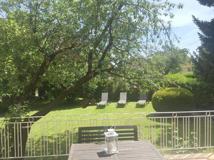 Appartement de vacances pour 7 personnes, avec Balcon et Terrasse ainsi que Jardin et Vue