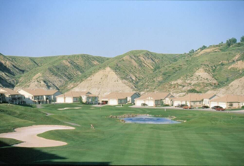 Paradise Canyon Golf Resort - Signature Villa 382 in Lethbridge, Alberta